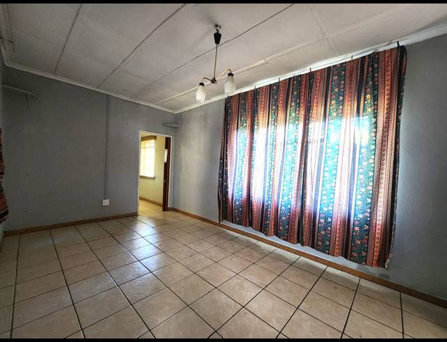 3 BEDROOM HOUSE FOR SALE IN THREE RIVERS